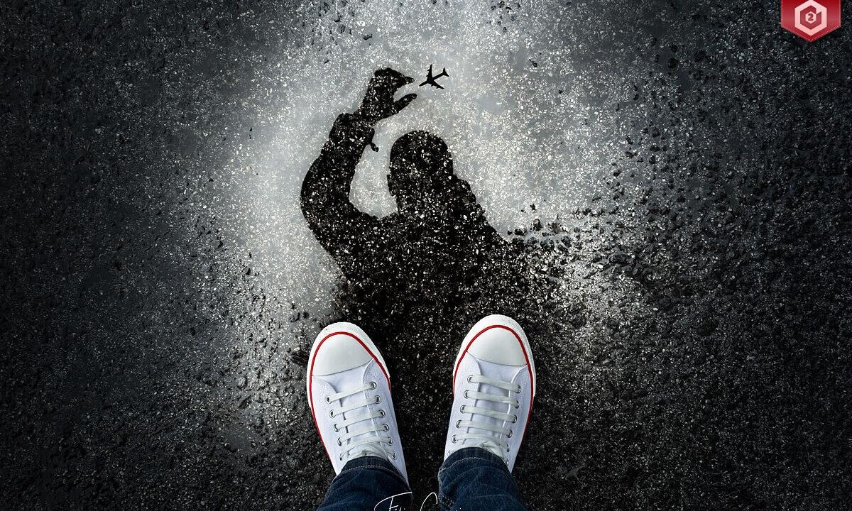 ESCOLHA DOS EDITORES | FOTO DO MÊS MAIO 2025.
Fotografia aproveitando a minha própria silhueta/reflexo em uma poça de água,o avião foi acrescentado com o Photoshop.
Filipe Correia